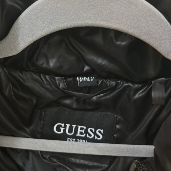 GUESS LONG PUFFER COAT BLACK - Picture 2 of 6